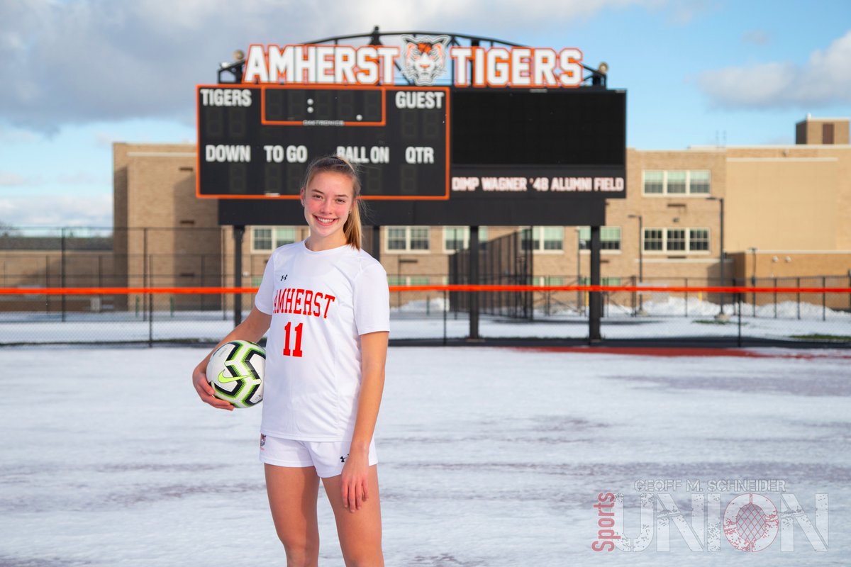 Check out our story on <a href="/emmagklein11/">Emma Klein</a> and her commitment to @cusewsoc in the March issue of Sports Union. en.calameo.com/read/006080630… <a href="/amherstwsoc/">Amherst Women’s Varsity Soccer</a> <a href="/amherstwbb/">Amherst Women’s Basketball</a> <a href="/AmherstTigers1/">Amherst Athletics</a> <a href="/WNYFlashAcademy/">WNY Flash Academy</a>