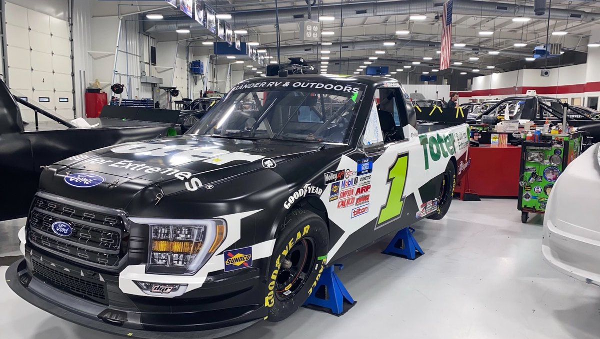 ToterLLC's tweet image. Countdown to @HailieDeegan @LVMotorSpeedway: 3 days! #proudsponsor #builtforextremes #toter #hailiedeegan #lasvegasmotorspeedway