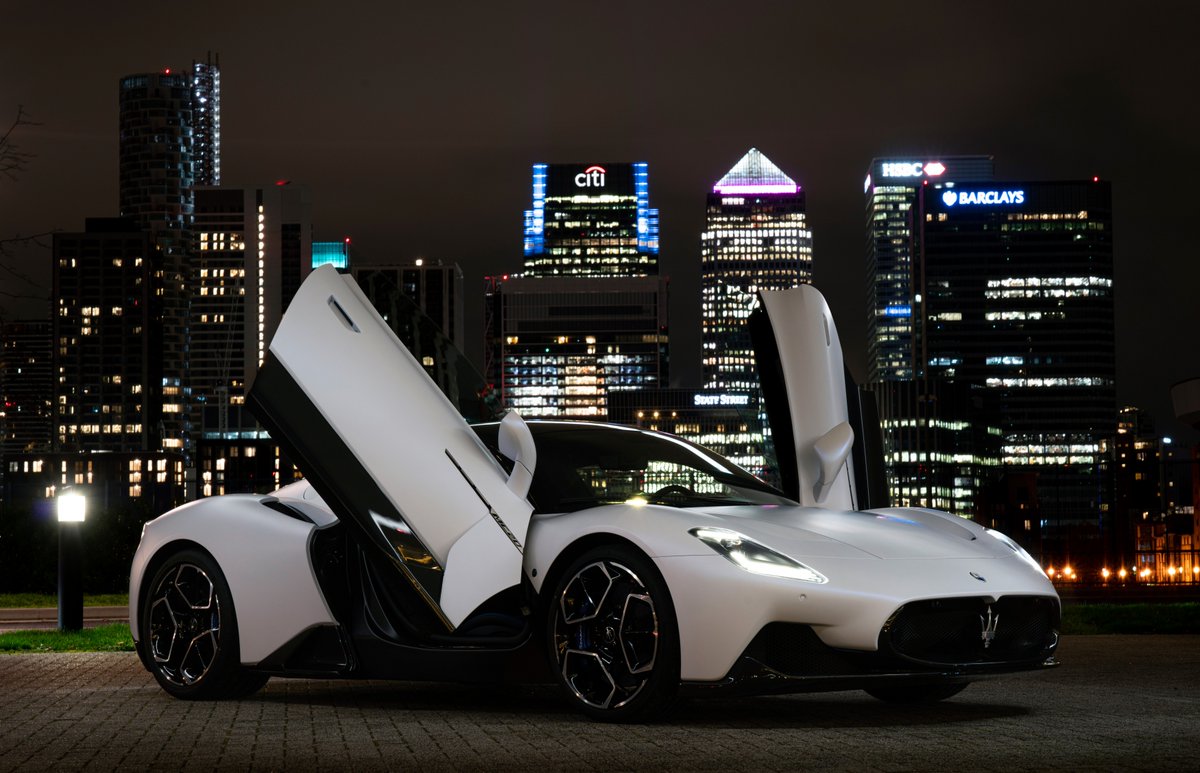 MTLaTercera's tweet photo. Un superdeportivo italiano mira a Chile. #Maserati anuncio que a finales de año o comienzos de 2022 estará en nuestro país el #MC20, el biplaza que llevó de regreso a la firma del tridente al segmento de alta performance.
https://t.co/pbgPV7SPNE https://t.co/pSgeAoGjuv