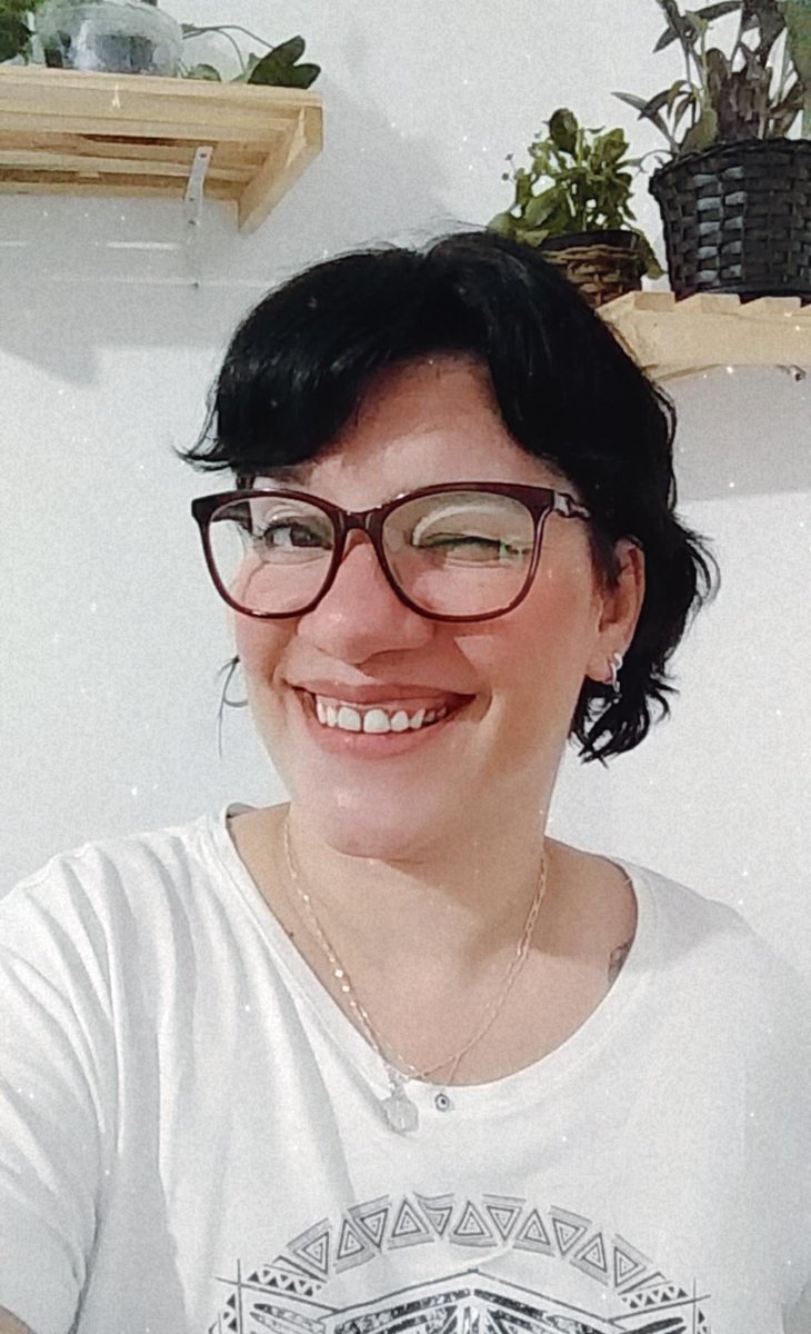 Nos Stories de hoje do Instagram @organizecomaline tiro dúvidas da caixinha de perguntas, vai q a tua dúvida tá lá!!! 🤔🤩 Se não, manda pra mim q te ajudo!!! 🙋🏻‍♀️🙋🏻‍♀️🙋🏻‍♀️