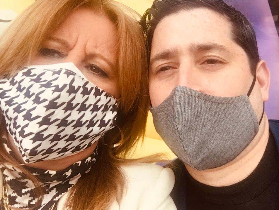 jnicoferrando's tweet photo. Junto a la periodista Charo Villa trabajando en un proyecto editorial para el año que viene. Dicen que lo bueno se hace esperar. #libros #cultura #madrid #Artelibro https://t.co/BQJuSinSDL