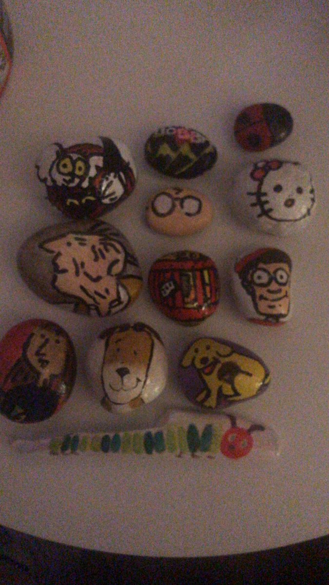 MrsIrwinLSA's tweet photo. Since the kids are not in school for book day, we will be hiding some book inspired rocks in the park. #liverpoolrocks #bookday2021 https://t.co/YvujlUB8my