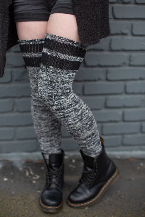 SockDreams's tweet photo. We sort of loved Marled stuff around here. 

US shoe size: 7-13 women's, 5-11 men's
Stretch, around leg: 24" at cuff, 20" mid-sock
Length, heel to top: 28", unstretched

https://t.co/sq8KMDAG7C

#sockdreams #pdx #thighigh #thighhighsocks #marled #gothgoth #darkfashion https://t.co/ZT49eDg9R2