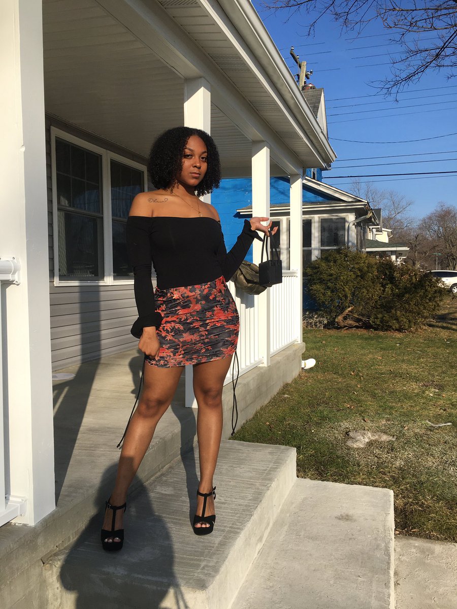 rania_simone's tweet photo. Be you, for you https://t.co/JjWVS3SspC