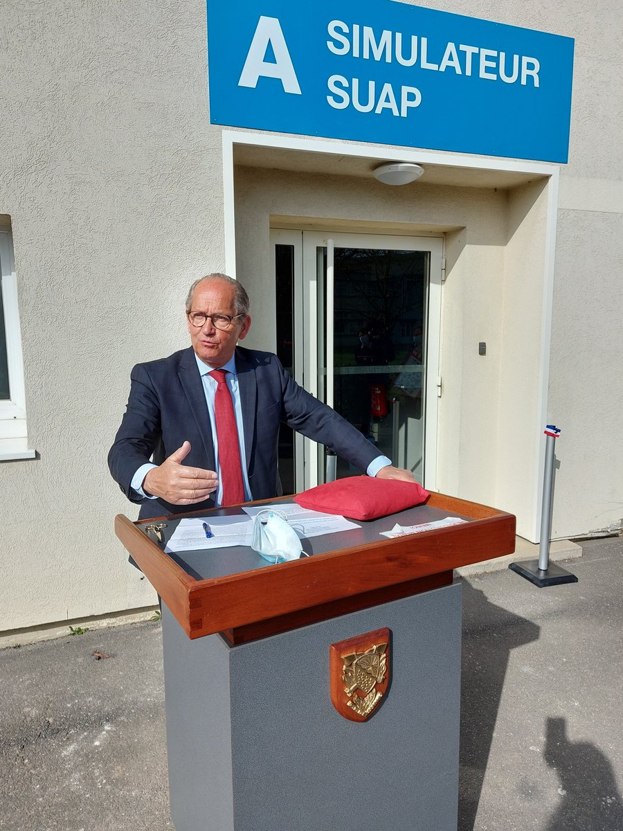sdis91's tweet photo. Inauguration ce jour du nouveau simulateur SUAP, à l’École départementale, en présence du Président du CA, des membres du bureau et de la direction du @sdis91 : reconstitution d’un véritable appart' de 60m2 pour développer la formation en simulation, au plus proche de la réalité. https://t.co/agLTIWiH8G