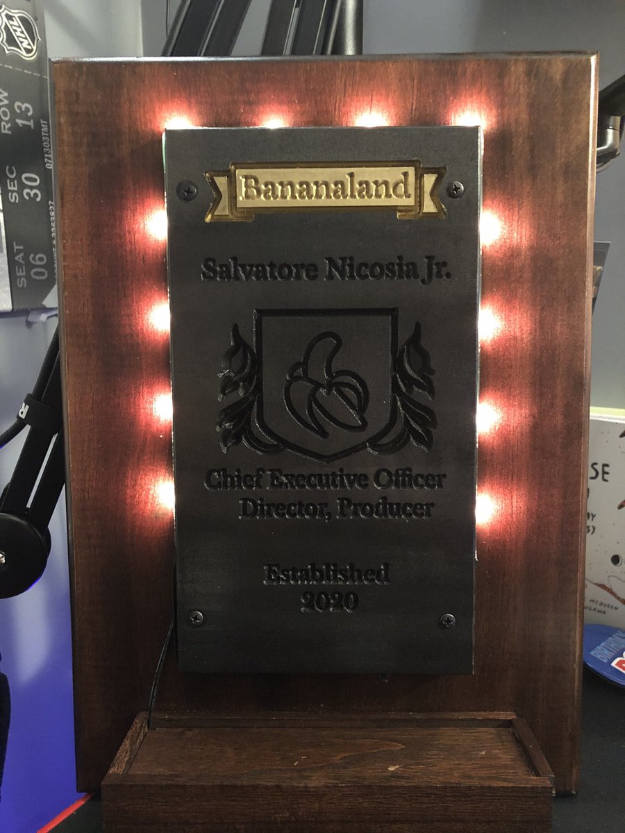 bananalandpod's tweet image. Things like this make every minute of BananaLand worth it. I love making content but seeing it make an impact is what keeps me motivated everyday. Jimmy Bockin made this with his own 2 hands. I’m so grateful to have friends like Jim who support me and my goals. 🙌🏻