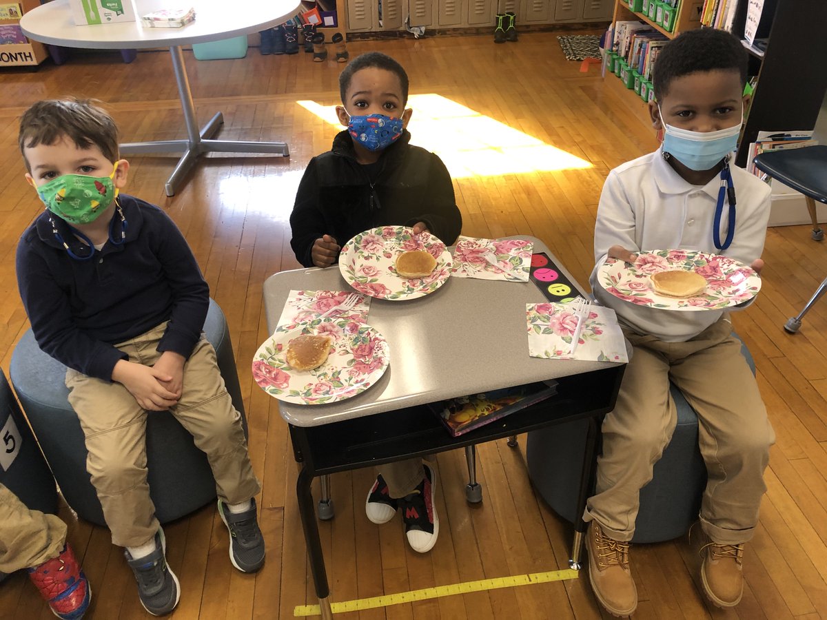 falkschool's tweet photo. What feels more comforting than the smell of a fresh batch of pancakes? Students at Roosevelt worked together to cook pancakes after reading "If You Give a Pig a Pancake" by @LauraNumeroff. Yum! 
-
#safeharbor #thisisfalk #sgfs https://t.co/h8JC7ft6YZ