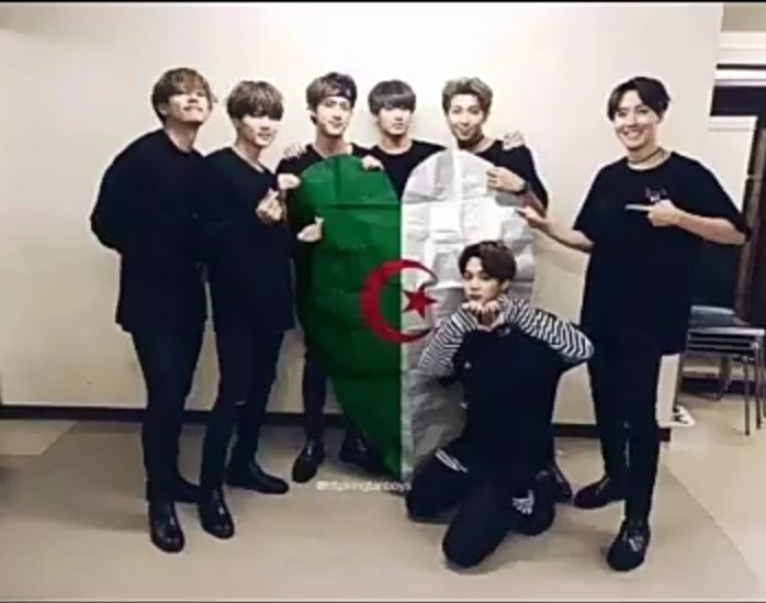 H49120345's tweet photo. #WewantBTSinAlgeria
#WewantBTsinAlgeria
🇩🇿🇩🇿🥺🇩🇿🥺🇩🇿🥺🇩🇿🥺🇩🇿🥺 https://t.co/aKWQ9zYS5S