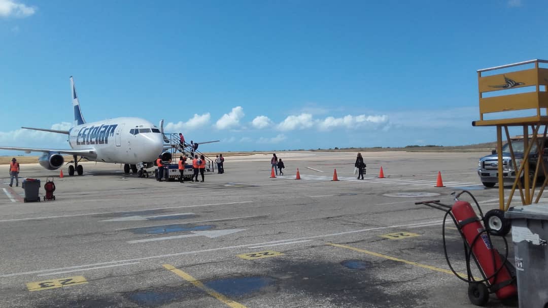 baer_ve's tweet photo. #ReporteBAER | #2Mar Operaciones comerciales en Nva. Esparta se desarrollan bajo el esquema 7+7 de flexibilización, tomando en cuenta la aplicación obligatoria de los protocolos sanitarios ¡Desde @BAERVenezuela supervisamos el cumplimiento de las medidas!
#VacunaEsperanzaYVida https://t.co/LTOEGwGFFe