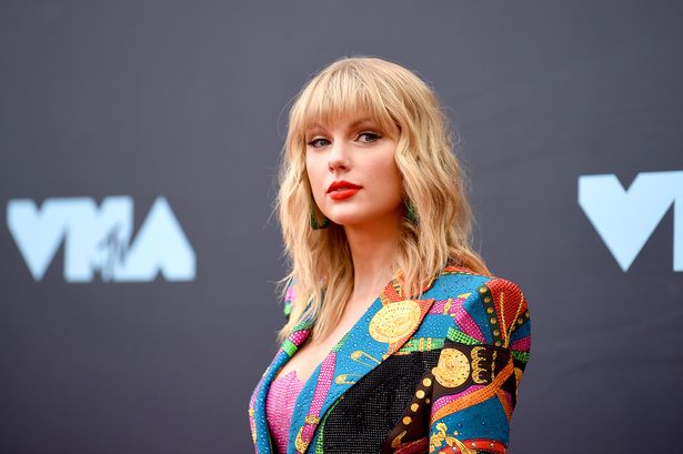 Woman explains how she got Taylor Swift to be her reference for 'dream job'