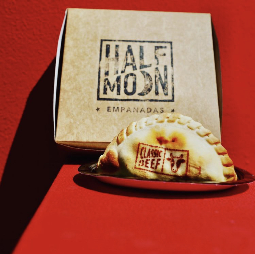 Una empanadita a day, keeps the hunger away. Get your hands on a delicious meat-filled pastry at <a href="/HMEmpanadas/">Half Moon Empanadas</a>. 

Skip the line and visit MIA2GO.com or scan any QR code throughout the terminal to start ordering now. #MIA2GO📍<a href="/iflymia/">Miami Int'l Airport</a> North Terminal by Gate D-29.