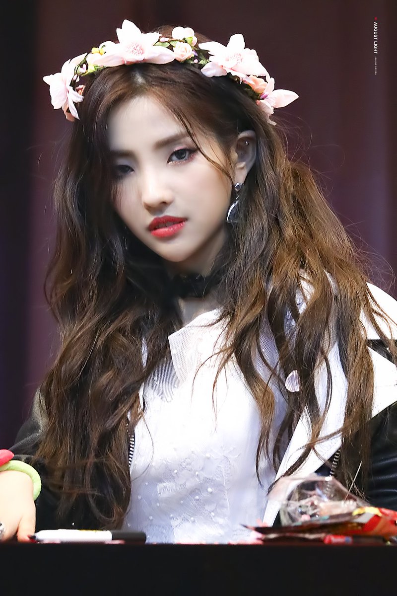 timetosoyeon's tweet photo. 190303 팬싸
#전소연 #SOYEON https://t.co/87HqLll4tY