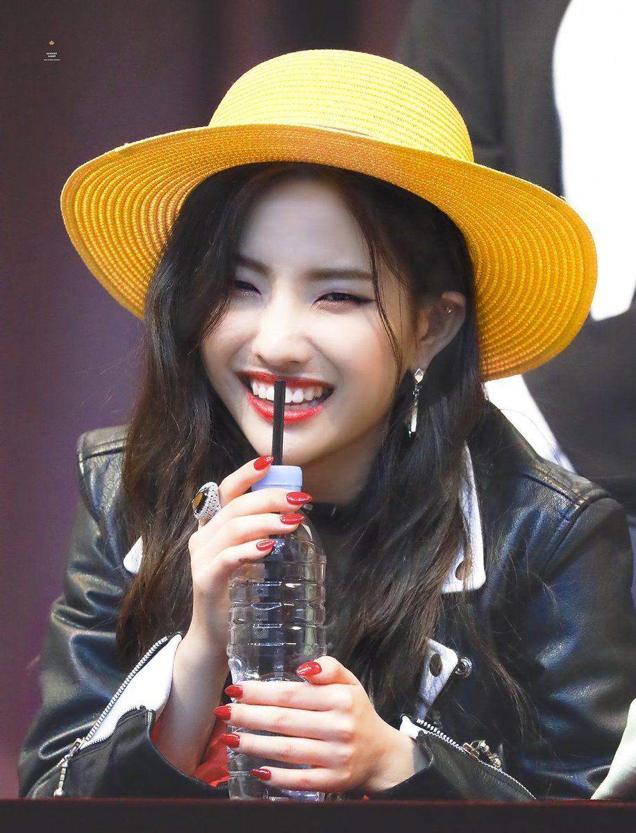 timetosoyeon's tweet photo. 190303 팬싸
#전소연 #SOYEON https://t.co/87HqLll4tY