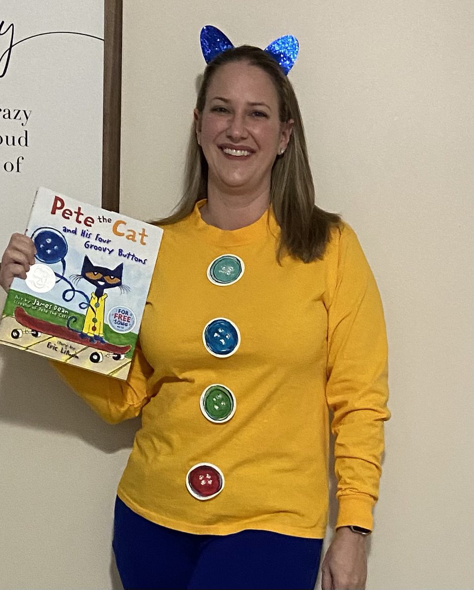MrsGross5's tweet photo. #ReadAcrossAmerica https://t.co/G36kknCbEo