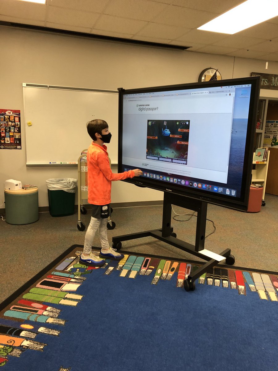 LBEMediaCenter's tweet photo. Practicing research skills! @tlmoney @Longbranch_Elem #misdproud https://t.co/PvFS7tyrYl
