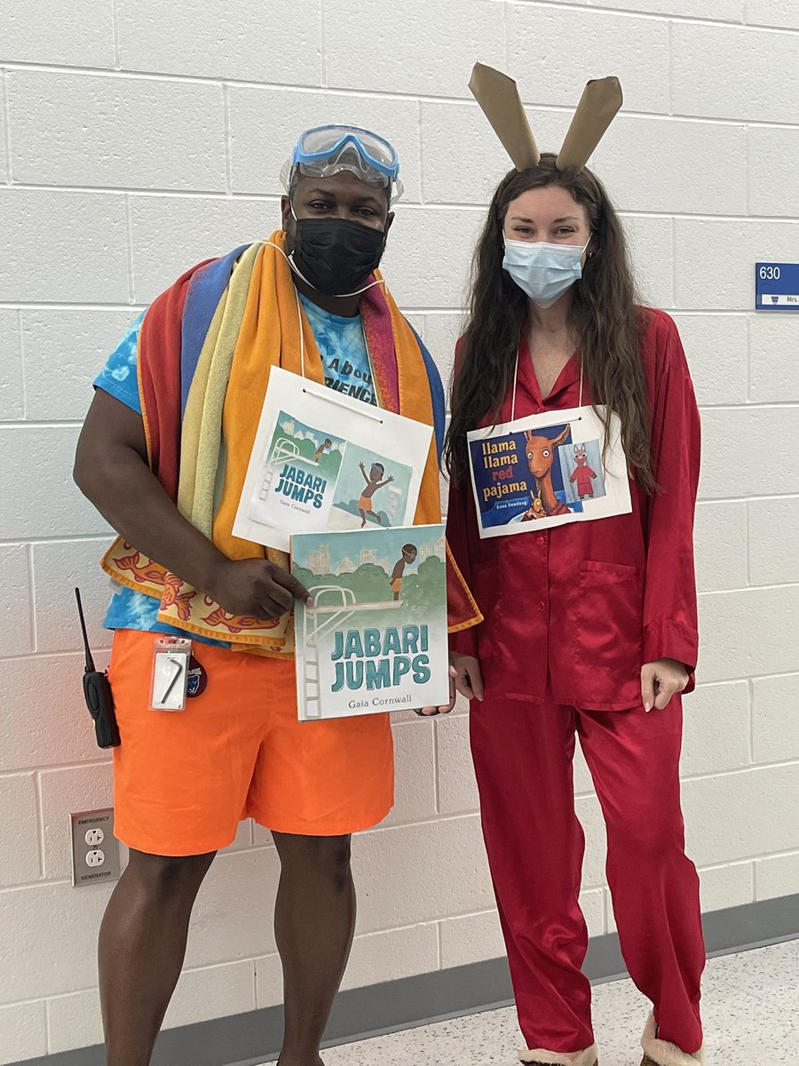Mr_JohnsonPES's tweet photo. #Spotted Gooney Bird Greene 🐦,  Llama Llama 🦙, and Goldilocks 👧, and Jabari in the building today! @CFK_CFKN #ReadAcrossAmerica @RichlandTwo @jagee4211 @jlhteachsc @SpotsofLiteracy @TracyFootman https://t.co/GxJCiuYdGV