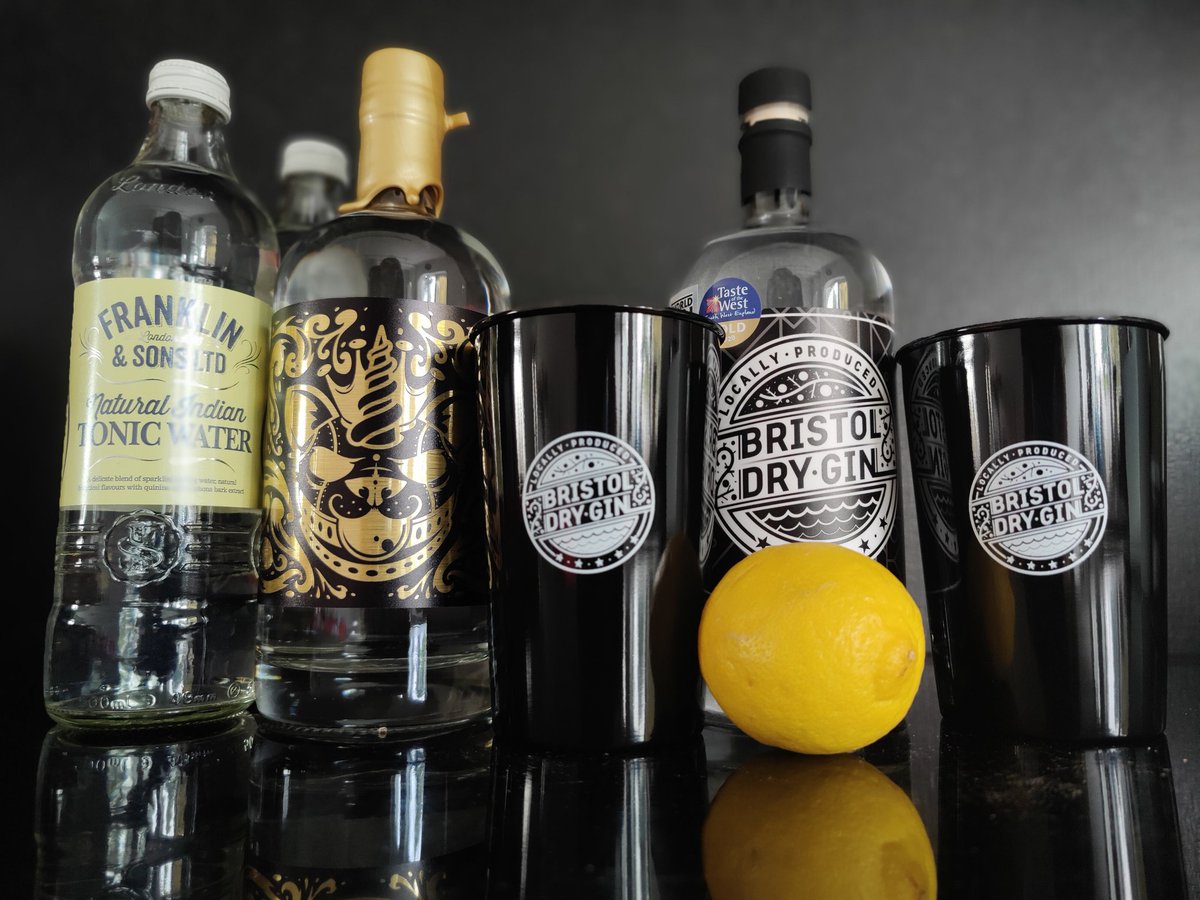 Thanks to <a href="/BristolDryGin/">Bristol Gin (NEW Sensitive formulation)</a> for the #care #package &amp;  @TNTUKOfficial for the #delivery of #gin from #bristol <a href="/FranklinandSons/">Franklin & Sons</a>. Time for a quick #jog, shower and then #dinner before the #fun begins. It is nearly #Wednesday after all.