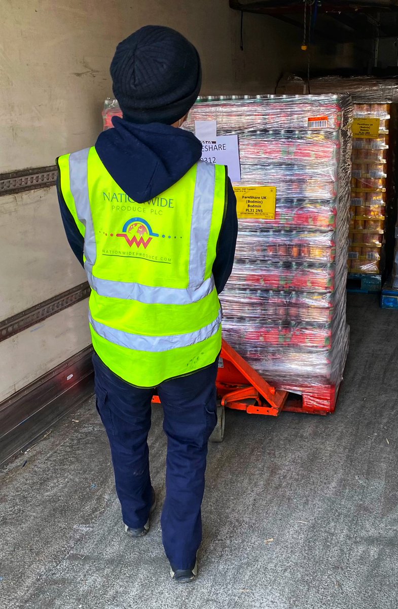 REACT_Volunteer's tweet photo. Huge thanks to @NationwidePlc & @FareShareSW for another bumper delivery of fresh food to the @CultivateCN Bodmin food hub π πΆππ₯¦
These are already flying out of the warehouse to food deprived communities in Cornwall ππ₯«π«
#tuesdaymotivations #FoodHeroes #UnseenCornwall https://t.co/OVMMyyFvf4