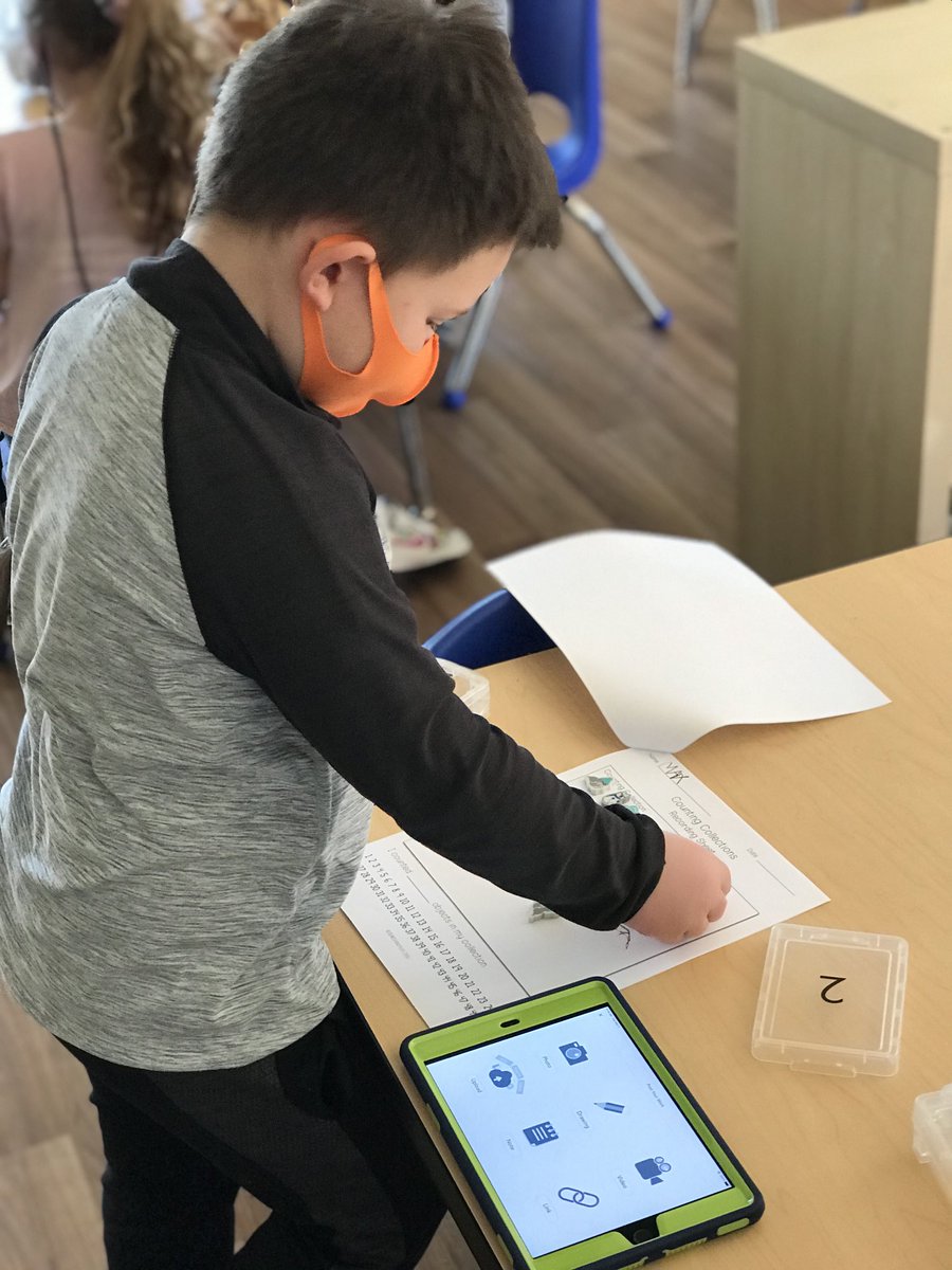 SCS_ECandLS's tweet photo. Exploration and technology in Kindergarten this morning!  ⁦@StanleyClarkTig⁩ https://t.co/2bXhk8eXOu