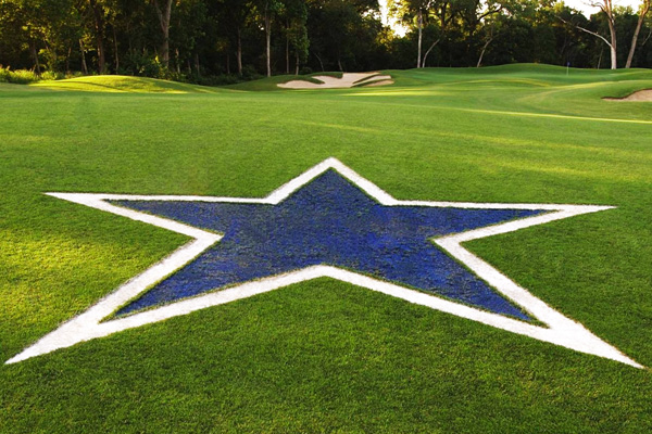 The Cowboys Golf Club is the only NFL-themed golf course in the world and is a perfect destination for fans to combine their love of golf with their passion for 'America's Team'!

sportstraveler.net/sports-experie…

#golftx #cowboysgolf #dallascowboysfans #golfdallas #golftexas #arlingtontx
