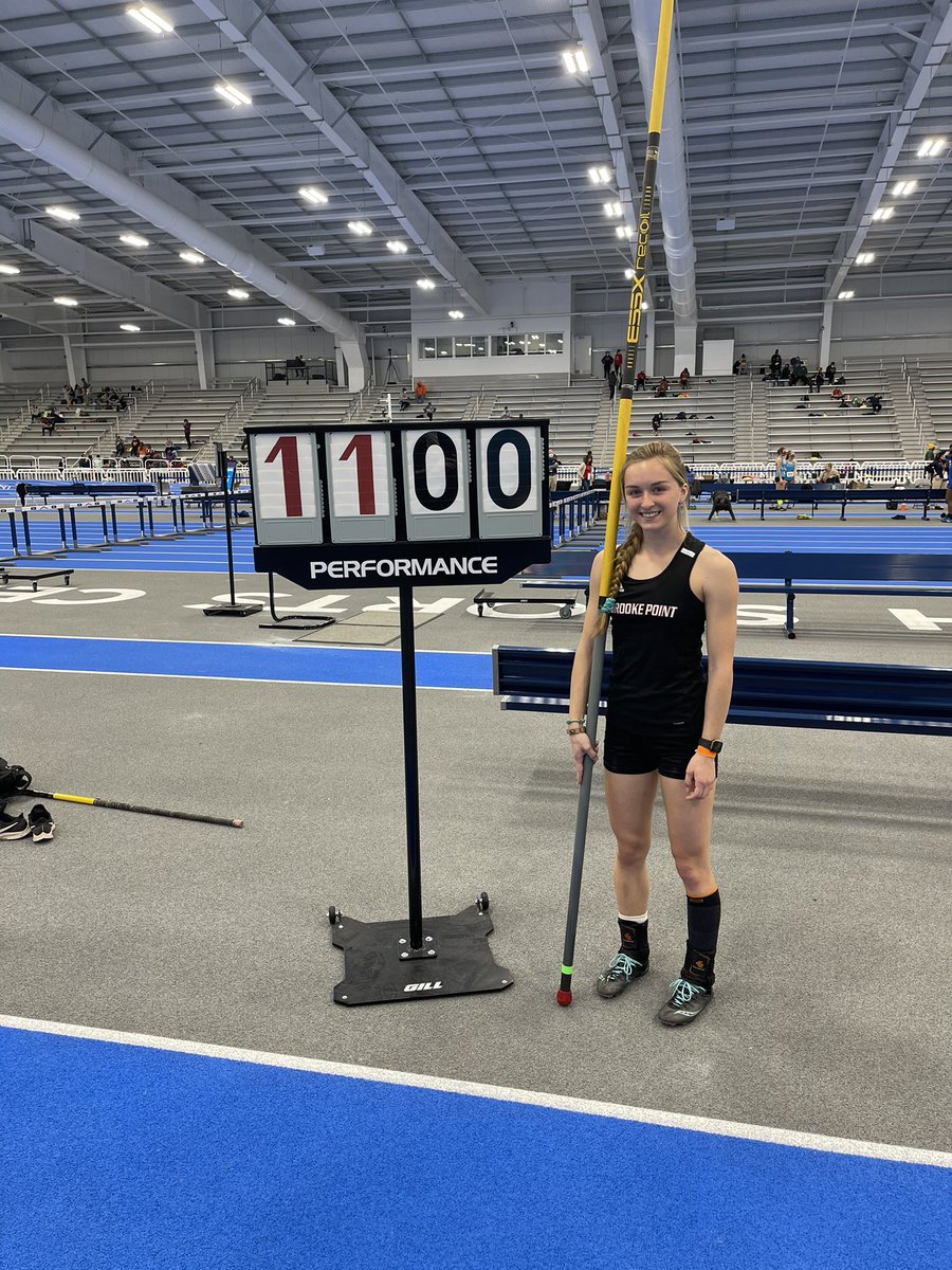 Congratulations to Amber Askelson getting 1st place in pole vault at 5A State Track meet!