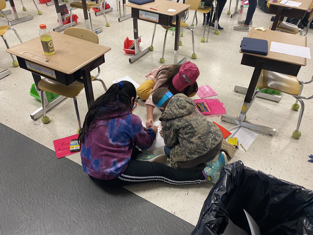 brookhillelem's tweet photo. 3rd graders working on a cool collaborative task on modern day treasure as a part of their work on their Treasure Island Unit. #POG #FAMEatBES https://t.co/HsI8YPPeTi