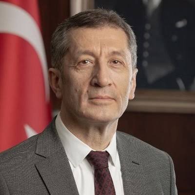 ZanaKocabey's tweet photo. Sınavsız eğitim yapmak istiyorum diyordu
Şimdi ise eğtimsiz sınav yapıyor 🤔
#ZKusağıSiziSandıktaBekliyor https://t.co/vfFK34miOM