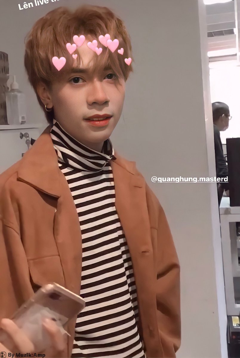 AomAem_MD's tweet photo. ได้ไง...หล่อขนาดนี้ได้ไง 💙 #KingliveWithMasterD https://t.co/VDTtObi4ub