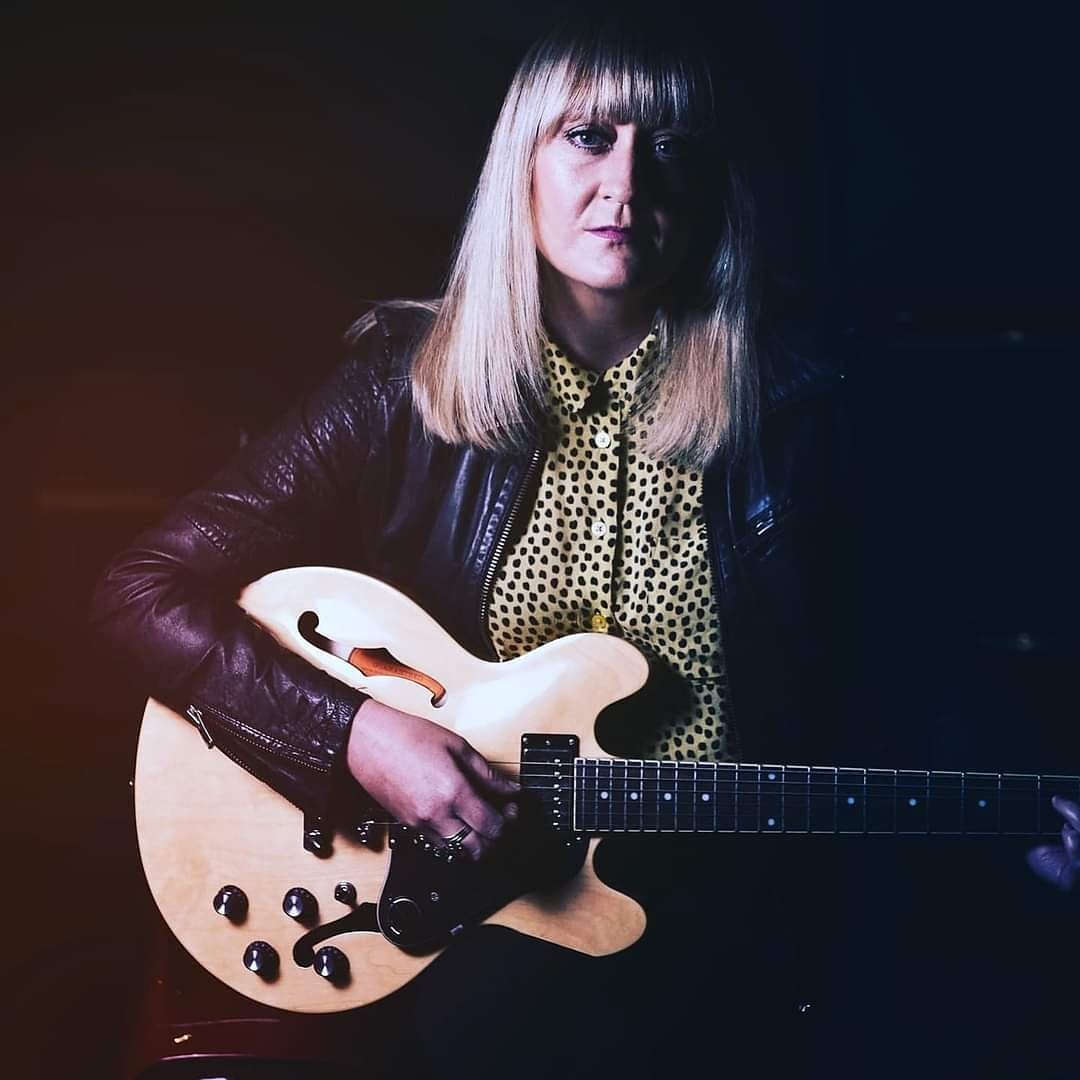 Lisa_Lovebucket's tweet photo. Today our 1st #TeessideRising interview by @cghatton, with a true live @DuckmanHarvey AKA writer Deb Barwick; I speak to singer/songwriter @elainepalmermus &amp; film-maker/musician/@TheTeesOnline co-founder @AdamMendum; &amp; @BloomInArt1 talk to creative producer @AJDBowman. Links 👇 https://t.co/8J3TbQEkHY