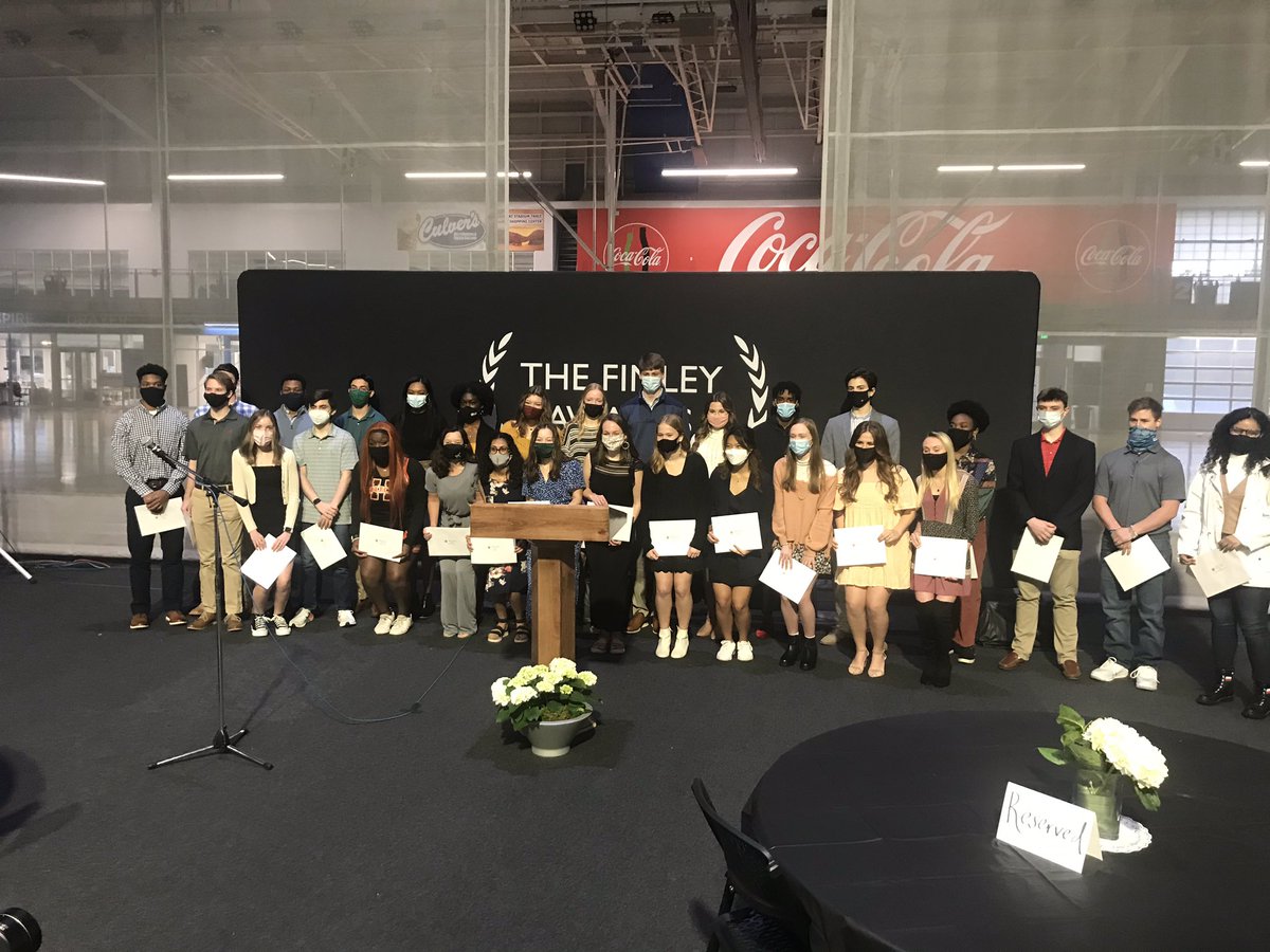 Congratulations to the HHS senior nominees for the Finley Award for excellent character. Thank you @ChickfilA for a great breakfast, the @FinleyCommittee for putting on this event, & the Finley Center at @hoovermetplex for hosting! ❤️ #HCSstrong