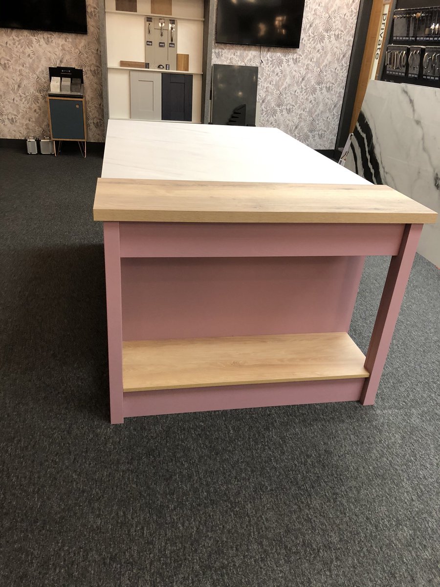 An eye catching new <a href="/Masterclasskitc/">Masterclass Kitchens</a> display at <a href="/AtlanticBBK/">Atlantic BBK</a> featuring our Hardwick range in vintage rose and showcasing our new crate and wine display drawers.