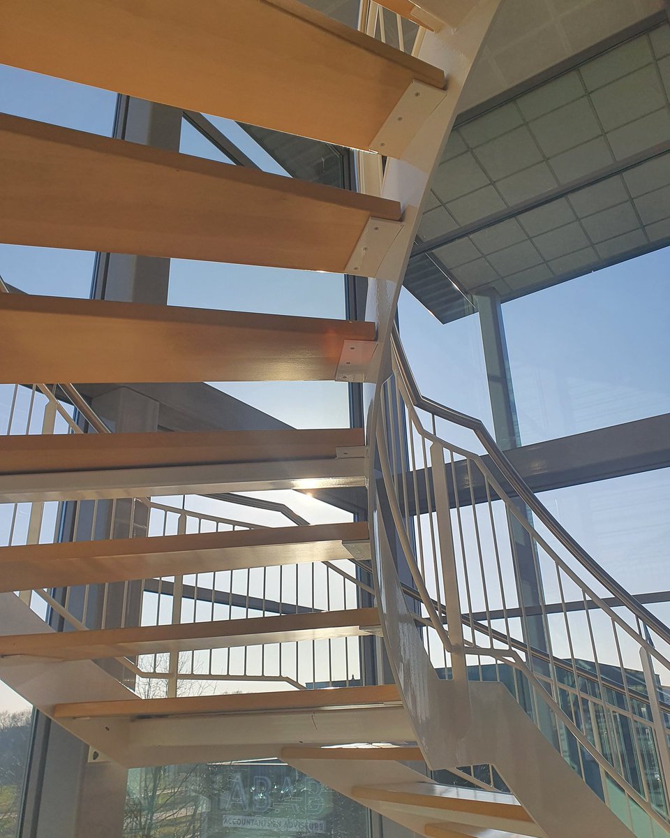 The only way is up.. 🔝
Vandaag een toffe dag gehad met de club van Opleidingen. Samen werken aan de Basis op Orde.
Wat een kanjers! 😄👍🏽
#SavantZorg #opleidingen #lerenenontwikkelen #procesbegeleiding #toppers