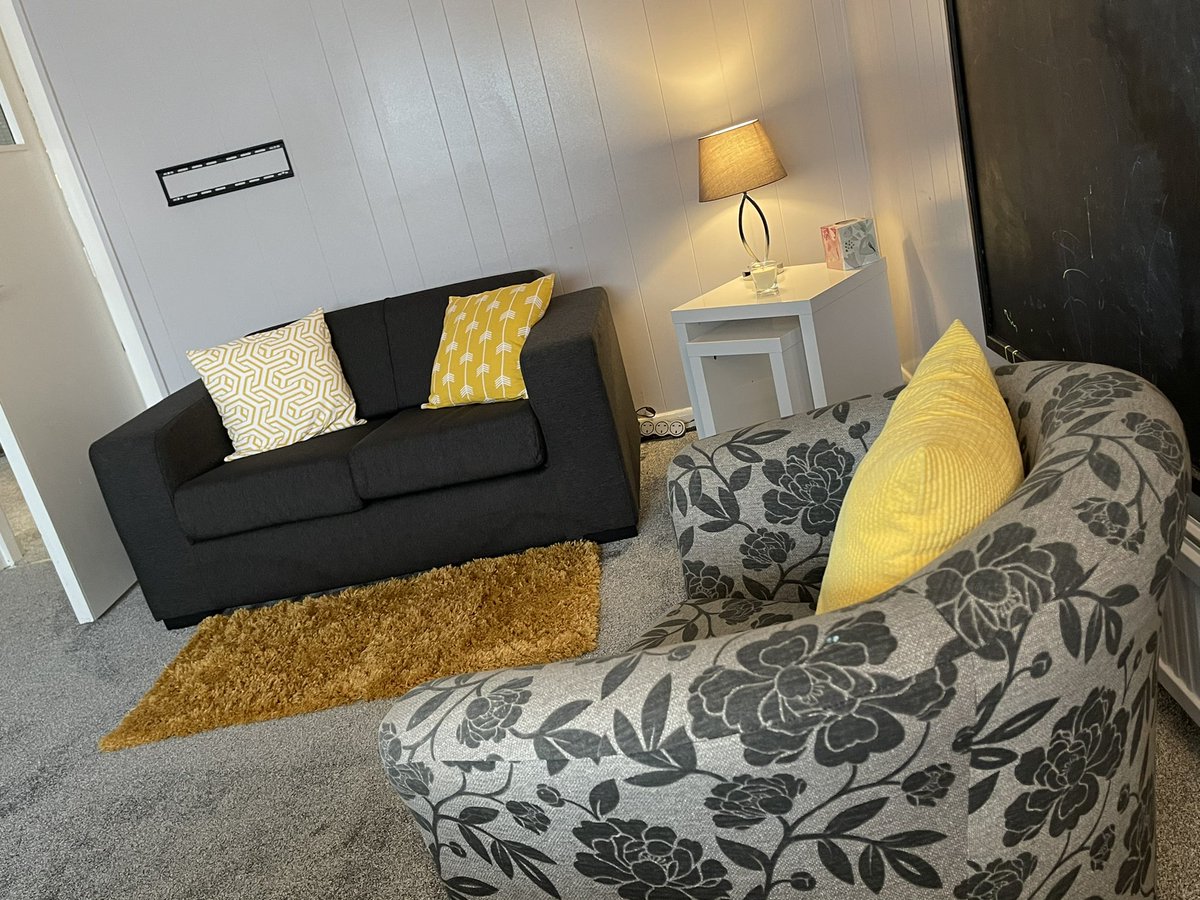 Glenislaproject tweet media