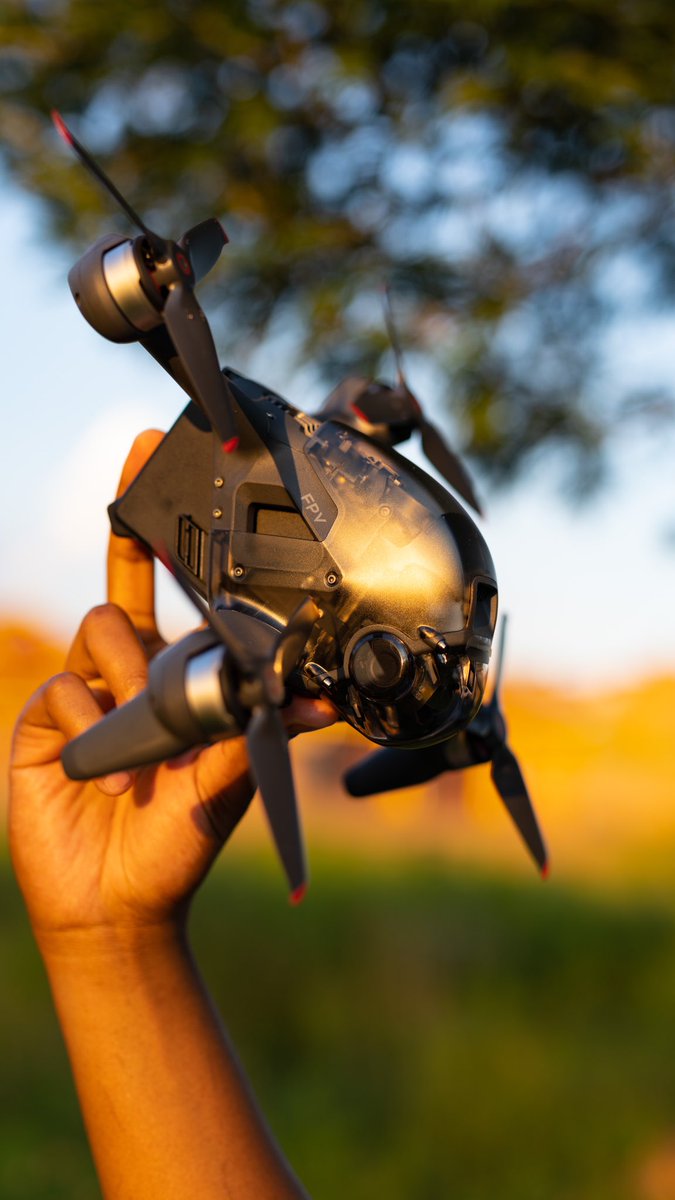 ArcadeZA's tweet photo. The all new @DJIGlobal FPV drone just got announced! 

Positioned as the easiest way to enter the world of FPV! Also comes with a built in 4k60p stabilized camera! #DJIFPV https://t.co/r8Kt5lmZE9
