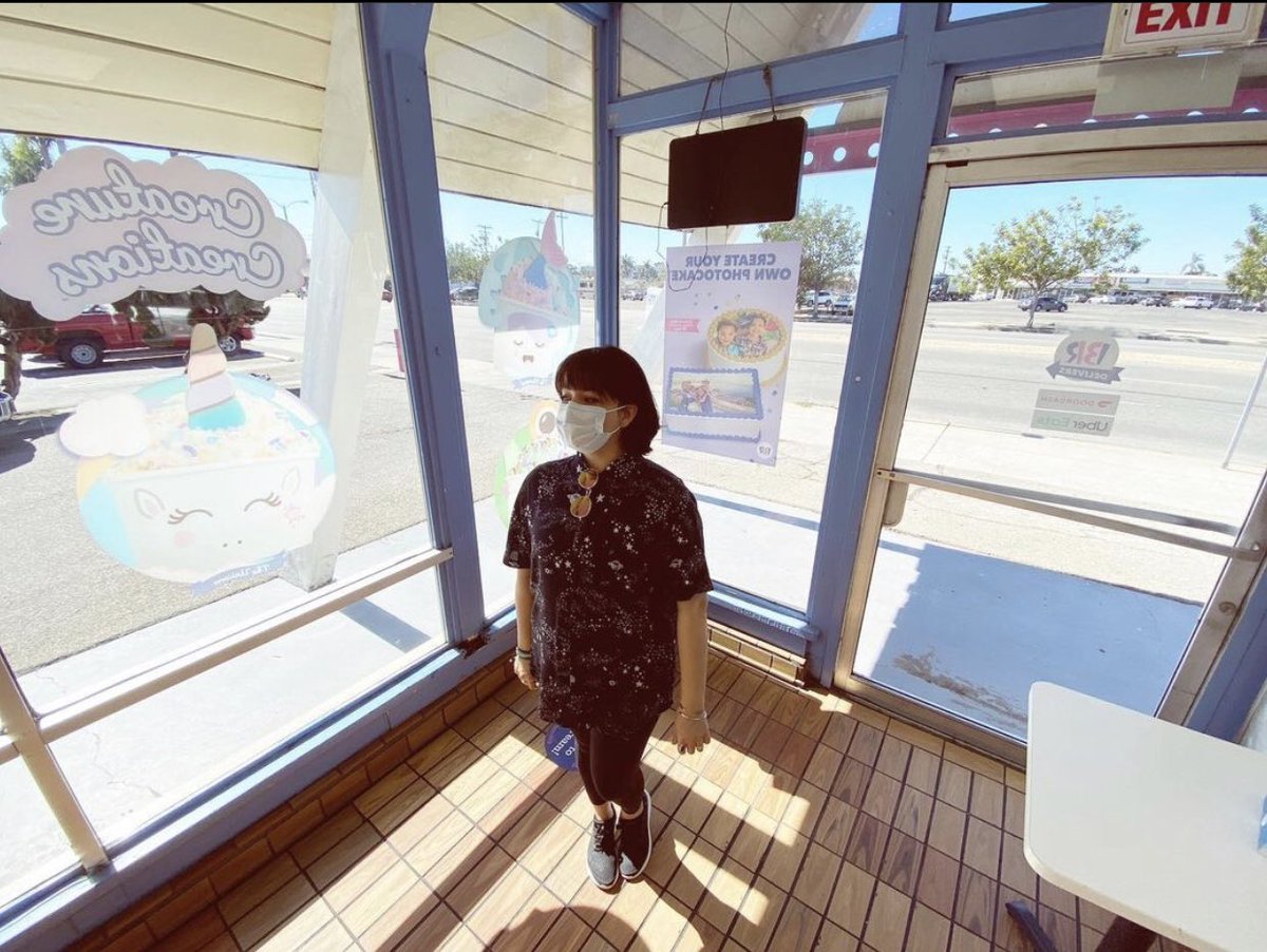 bellaolson_'s tweet image. All I wanted was some vanilla ice cream