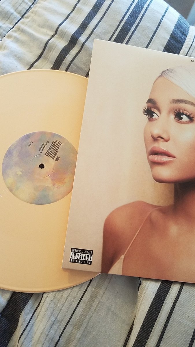 ag6promo's tweet photo. No thoughts just the limited edition Sweetener vinyl https://t.co/YlTyCvIOkf