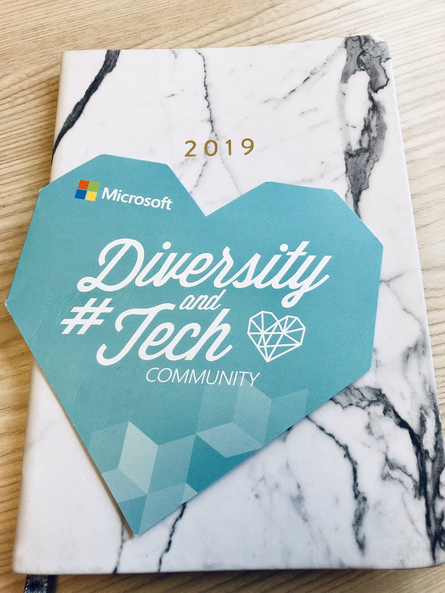 shonadelie's tweet photo. It actually has an even more uncanny resemblance to our #DiversityandTech heart from 2019 🥰✨ How awesome to see how we’ve moved on since then into the magical world of #MixedReality! 💯🥽✨ https://t.co/No15vPsnKt