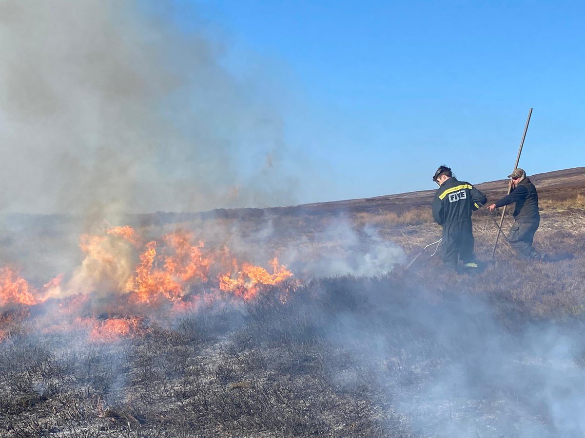 🚒 Glossop Blue Watch Moorland Wildfire Training including ArgoCat driving and fire-fighting techniques using Forced Air Extinguisher and HP Fogging System. Thanks for invite, support and knowledge to Gamekeepers Jim and his team for a great session of learning <a href="/NationalGamekee/">National Gamekeepers</a>