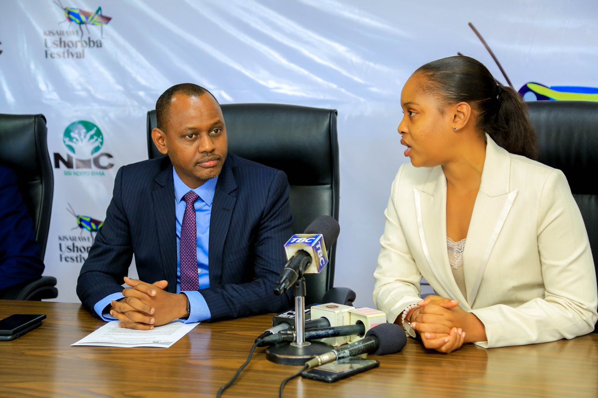 jokateM's tweet photo. Nichukue fursa hii kwa niaba ya uongozi mzima wa Kisarawe kumshukuru Mkurugenzi Mtendaji wa Shirika la Bima la Taifa @nic_tanzania 
Dkt. Elirehema Doriye kwa kushiriki kikamilifu kwenye kufanikisha #KisaraweUshorobaFestival itakayoanza wiki hii ya Tar 5-7 Machi, Kisarawe. https://t.co/oFw1TSfUrk