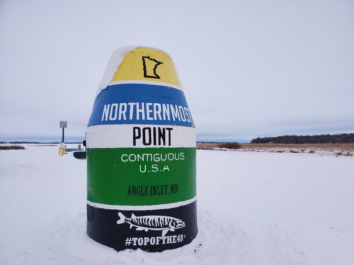 walleyecapital's tweet photo. The NW Angle Guest Ice Road. A 22 mile ice road created by a small NW Angle community dependent on tourism. Banding together, they are fighting hard for their existence during a border closure approaching a year. Find a way, make a way! #EMTconf2021, #NWAngle, #LakeoftheWoods https://t.co/rt9o4moTku