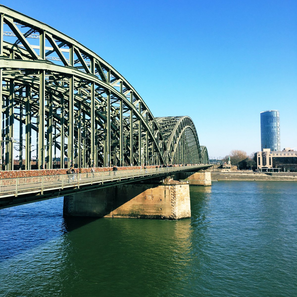 👋🏻 <a href="/WDR/">WDR</a> Köln 👋🏻