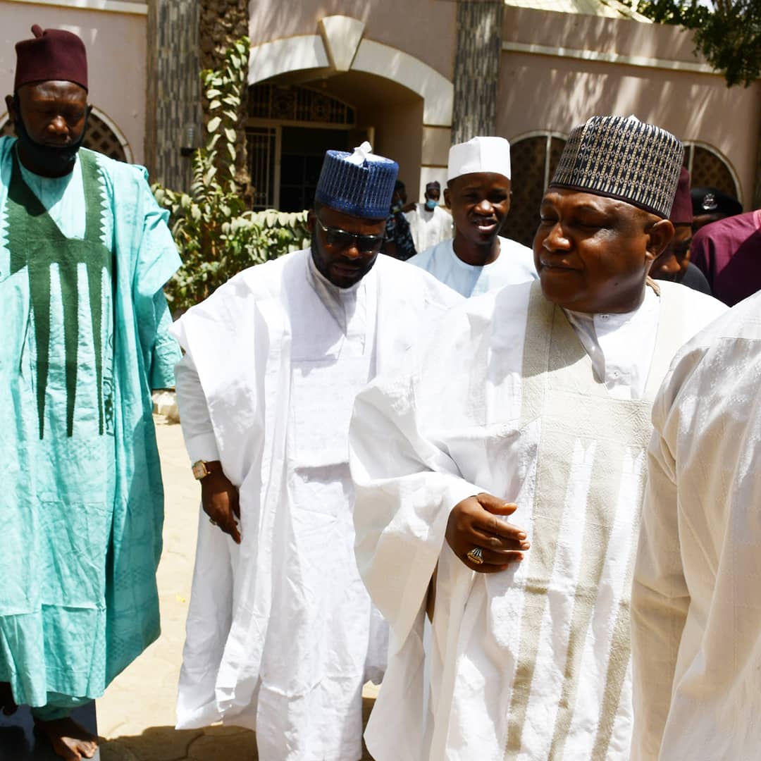 YobeRoad's tweet photo. ON THE 28TH OF FEBRUARY 2021.

The General manager Alh Babagana Modu Bature Goniri on a Condolence Visit To Alh muhammad Abali IBN Muhammad idrissa Emir of fika , the Chairman of Yobe state Chiefs Council ' for the Dead of His Son, The G.M (YOROTA) the shetima kanurube of fika. https://t.co/S81l2KgCxe