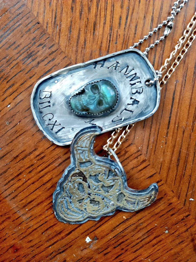imcorinnemec's tweet photo. Unfortunately these two amazing #vintage looking #Hannibals pendants created by @DevonDorenzo for @bwbluestv did not arrive in time to wear on the #BlackwaterBlues #pilotpresentation but will surely be used for the #tvseries 🙏 Amazing work! https://t.co/e0vJEvTBf3