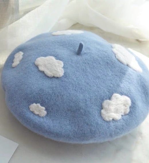 COTTAGlEST's tweet photo. cloud beret https://t.co/jtwHSvefuT