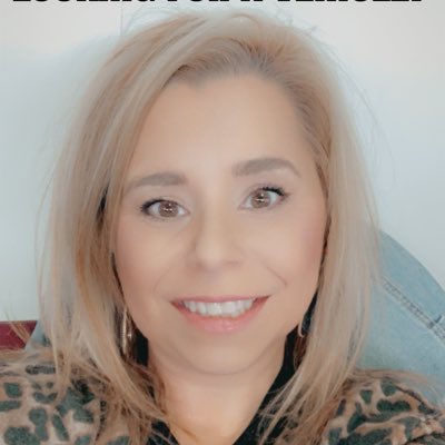 Dena_Hudson's tweet photo. #NewProfilePic https://t.co/aHBXjkUh7U