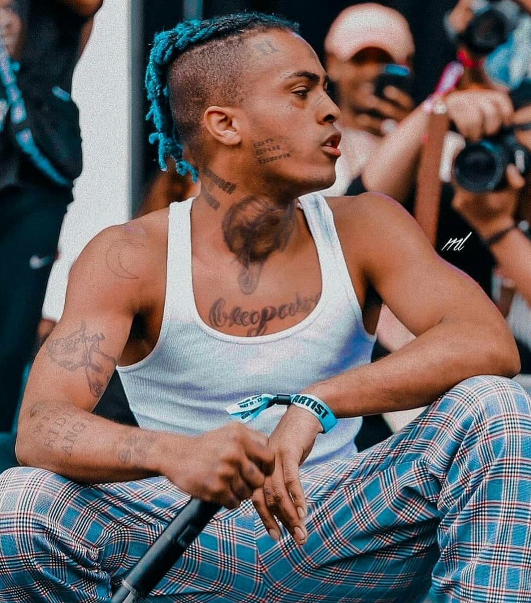 XXXNumbers's tweet photo. 3 years ago today SAD! and changes released, since then they have been streamed over 6 billion times and have sold over 35 million units worldwide. A legendary day in music 🖤 https://t.co/yaoOO7C769