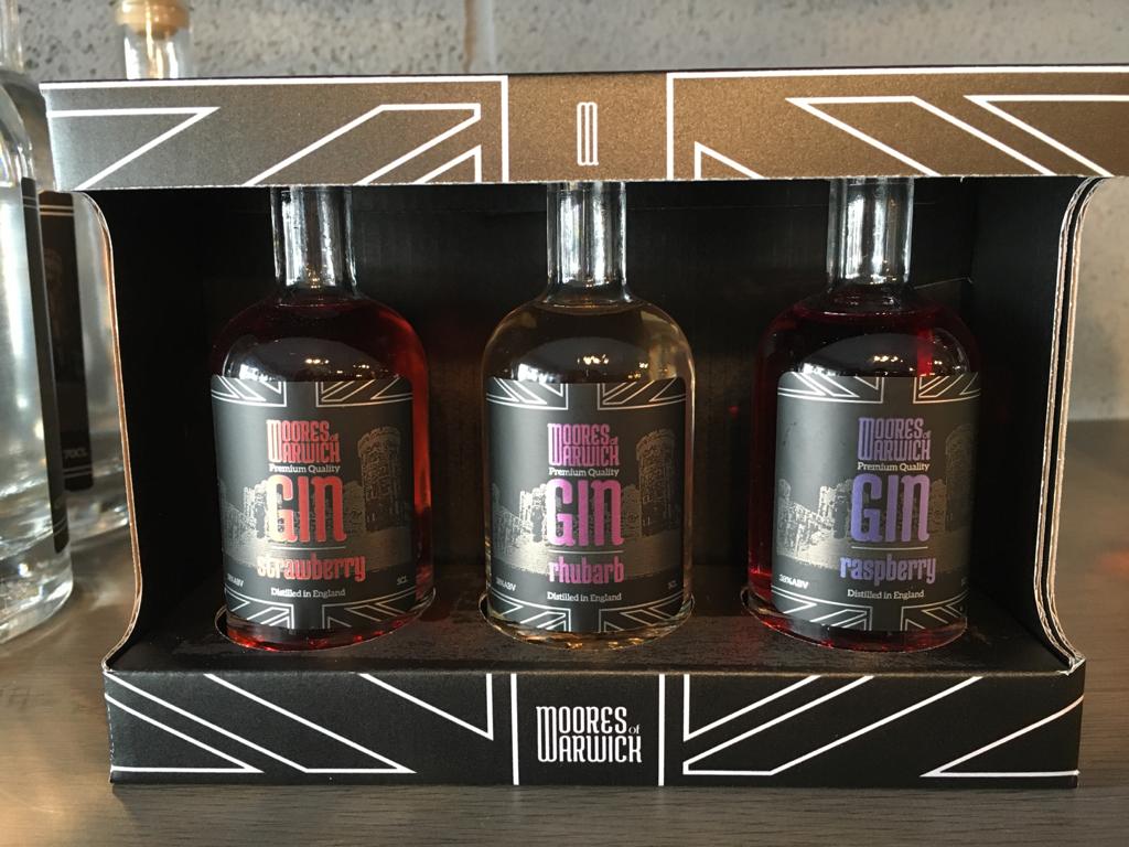 Our gift pack of three 5cl Bottles makes an ideal gift. Choose any 3 of our spirits - or maybe a Gin Copa with one 5cl spirit of your choice £12. Both perfect for Mother's Day on March 14th. #MothersDay2021 #mothersdaygiftideas