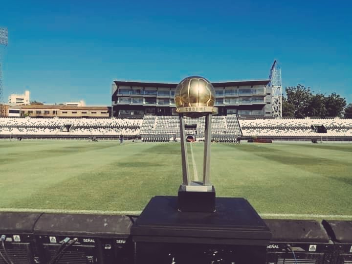 SomosOlimpia's tweet photo. PARA SER GRANDE TENÉS QUE SER CAMPEÓN MUNDIAL https://t.co/4n8PeJC9Mi