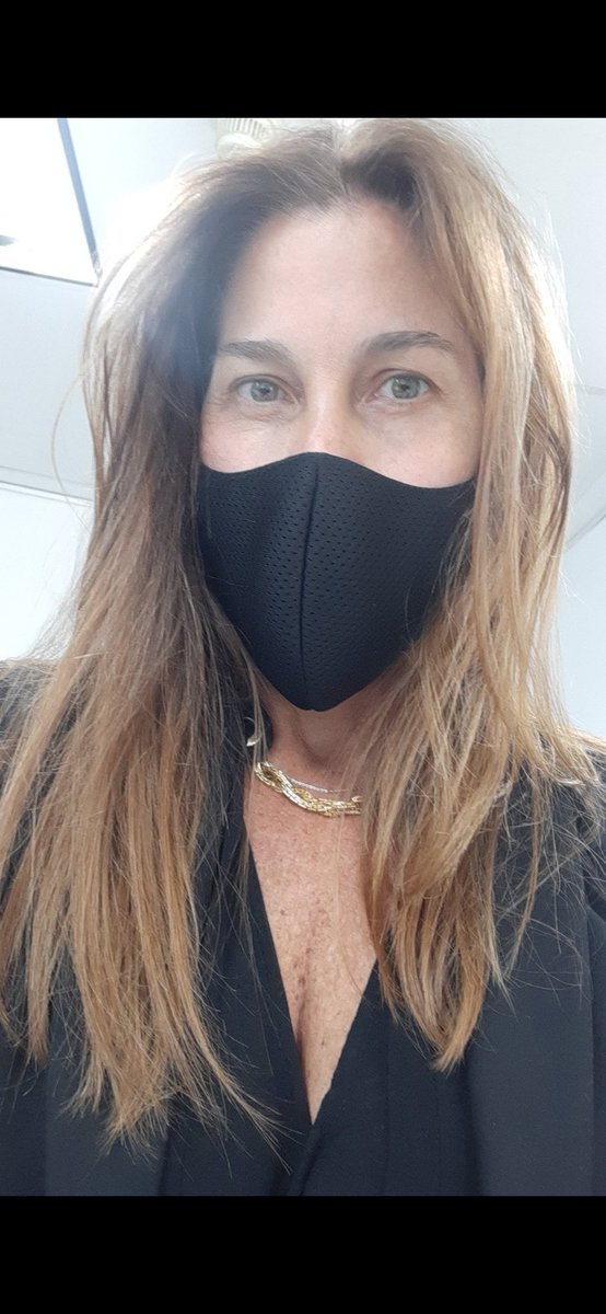 TaniaSamuele's tweet image. ... Al menos no tengo que cubrir mis ojos...
#KiwiEyes #GreenVision