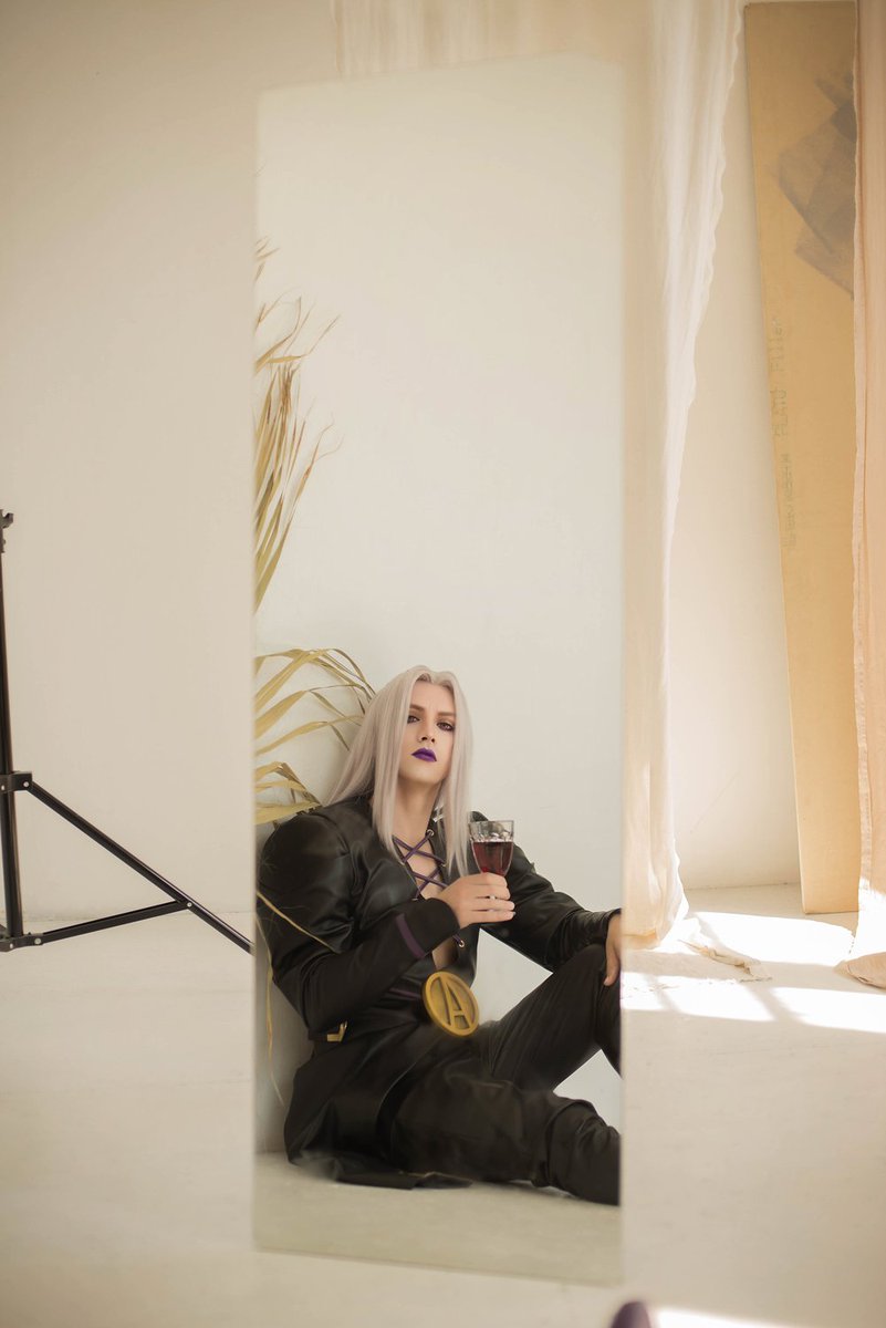 wh1tenerdy's tweet photo. Haven't posted anything cosplay related lately so here are some pics of Leone Abbacchio
#JOJOsBizzareAdventure https://t.co/x0K91JCt7v
